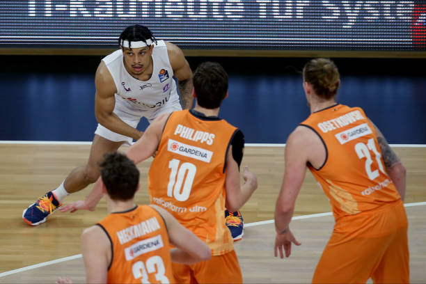 姿和精准的 姿和精准的