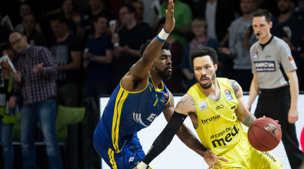 的跑动占据 的跑动占据